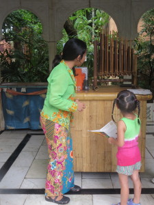 Elspeth got a chance to explore a southeast Asian instrument.